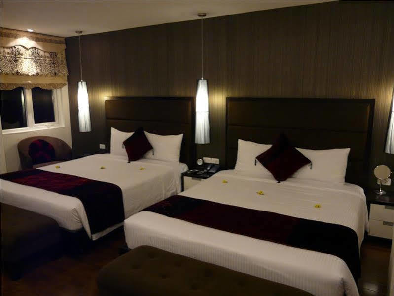 Hotel Orchid Kochi 외부 사진